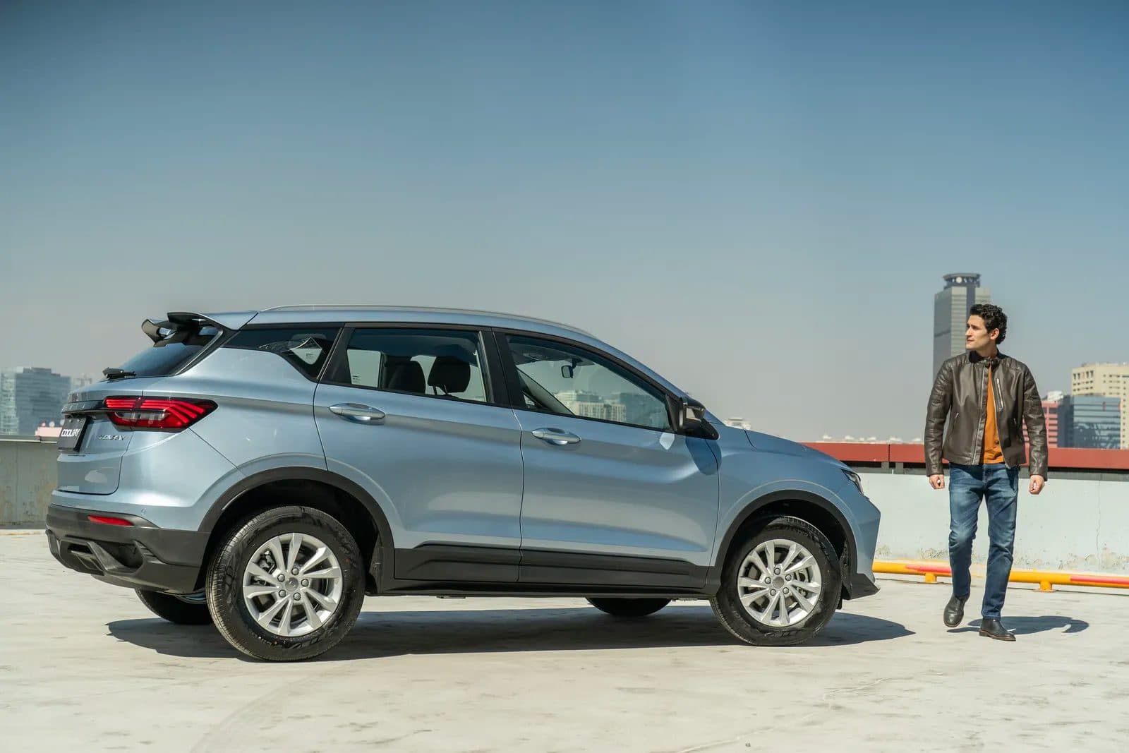 Geely Coolray Lite — vista 5