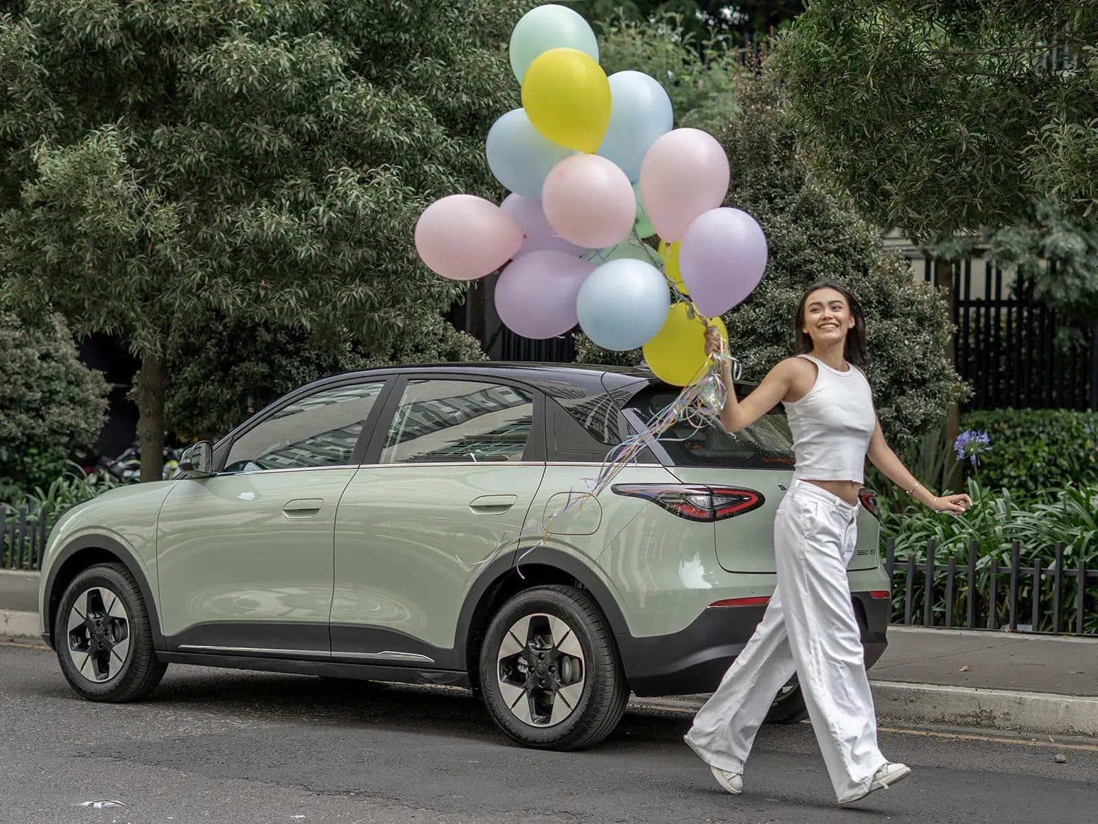 Geely EX2 — vista 5