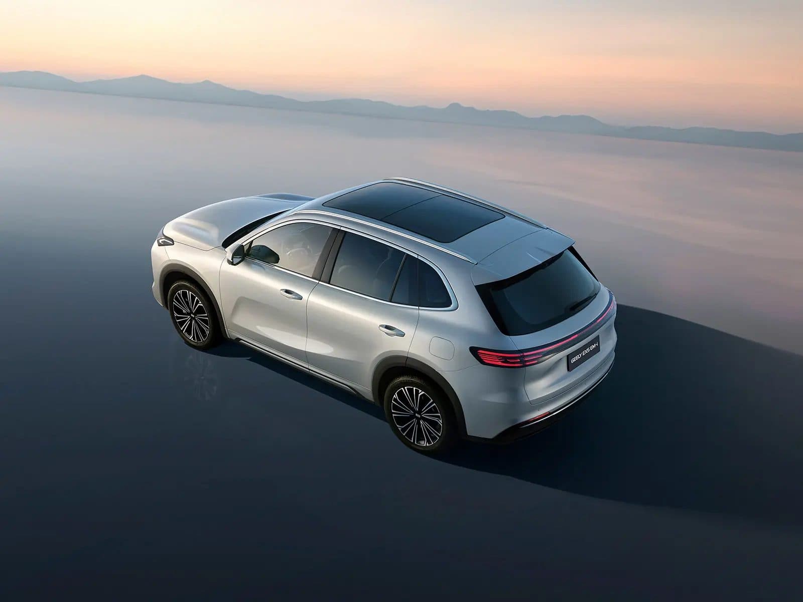 Geely EX5 EM-i — vista 4