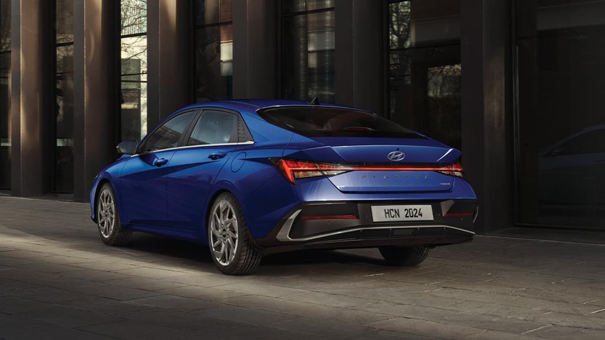 Hyundai Elantra — vista 1