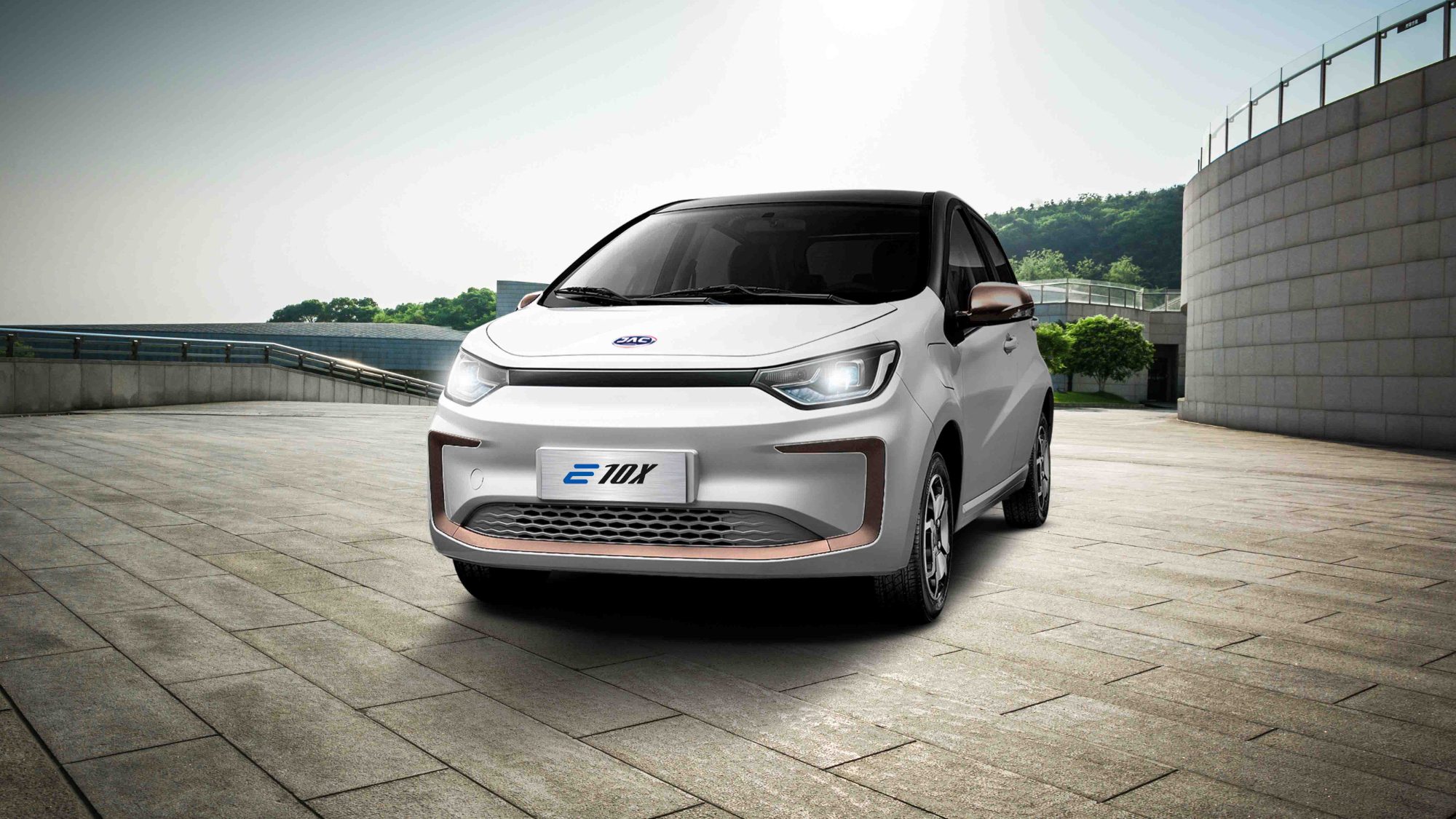 JAC E10x