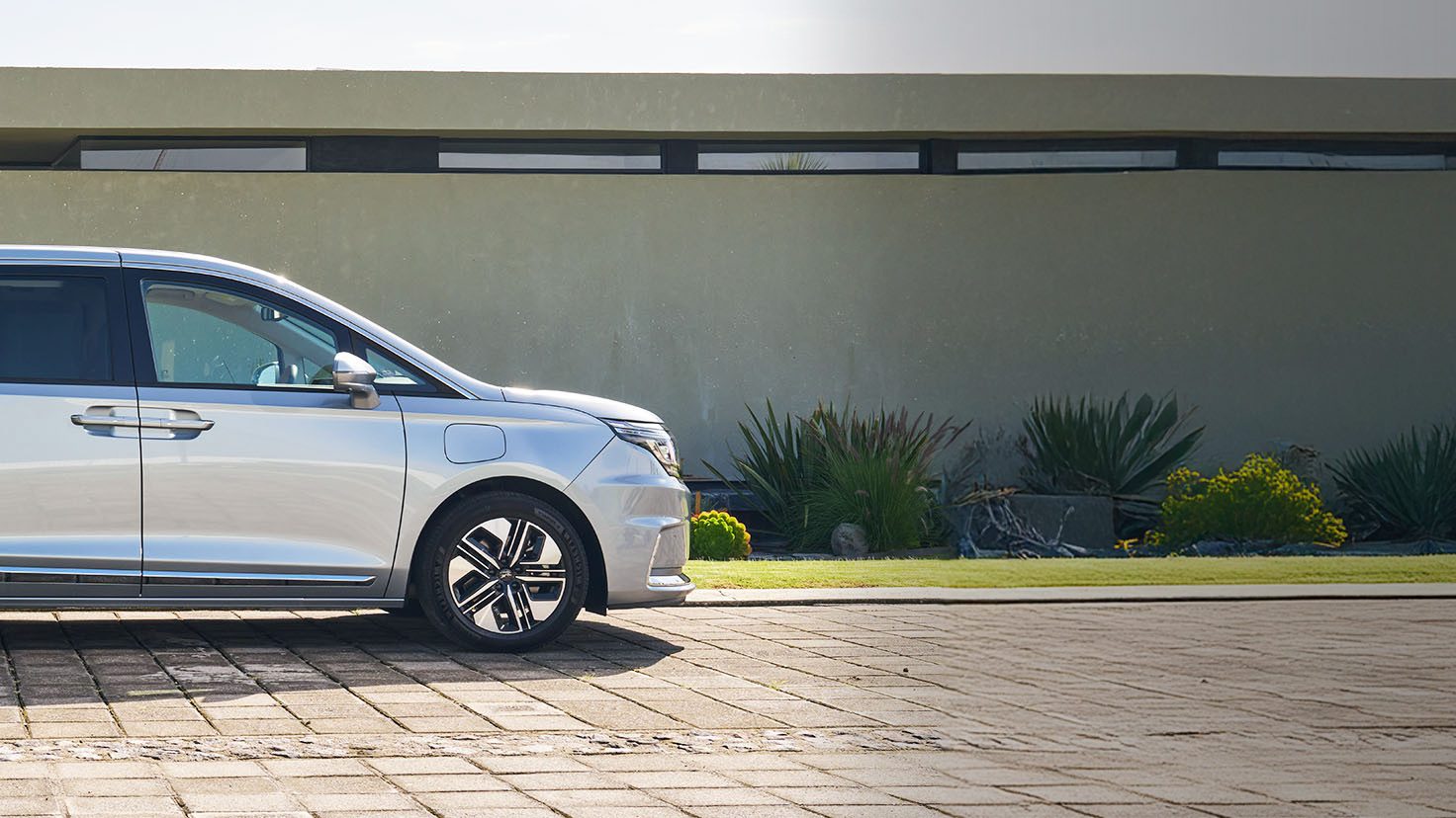 JAC Traveler PHEV