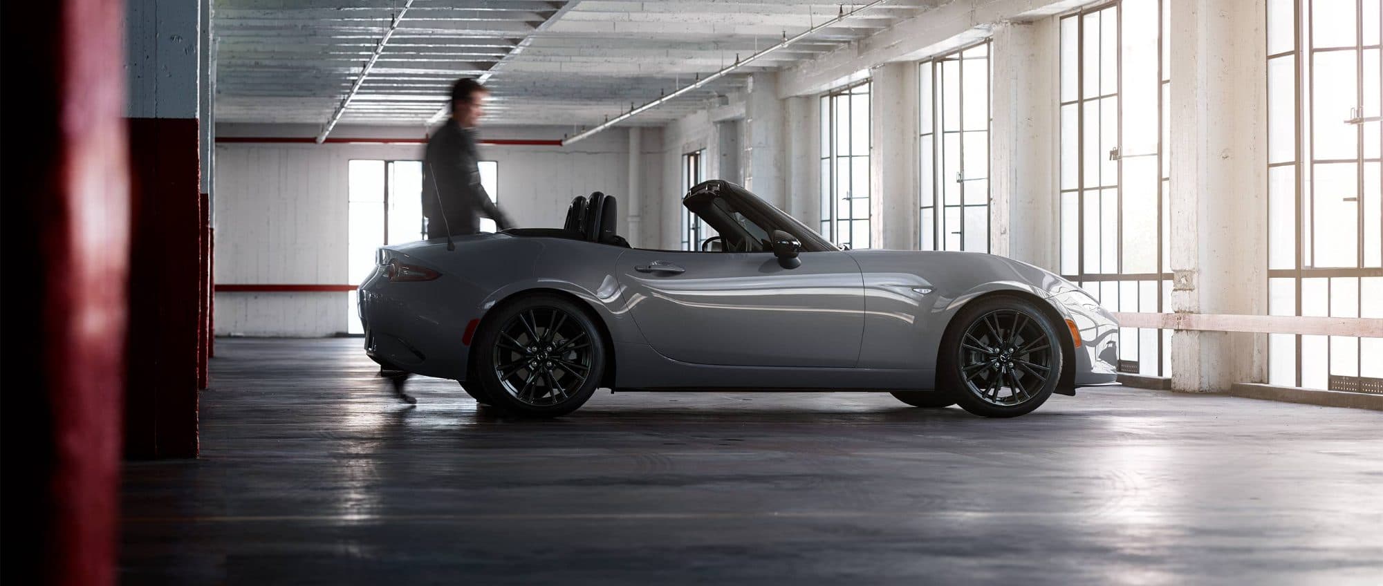 Mazda MX-5 — vista 1