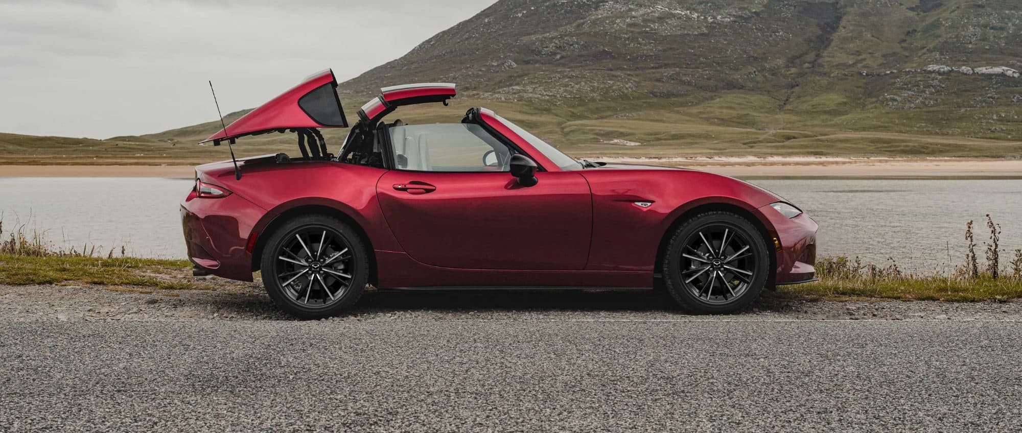 Mazda MX-5 RF — vista 3