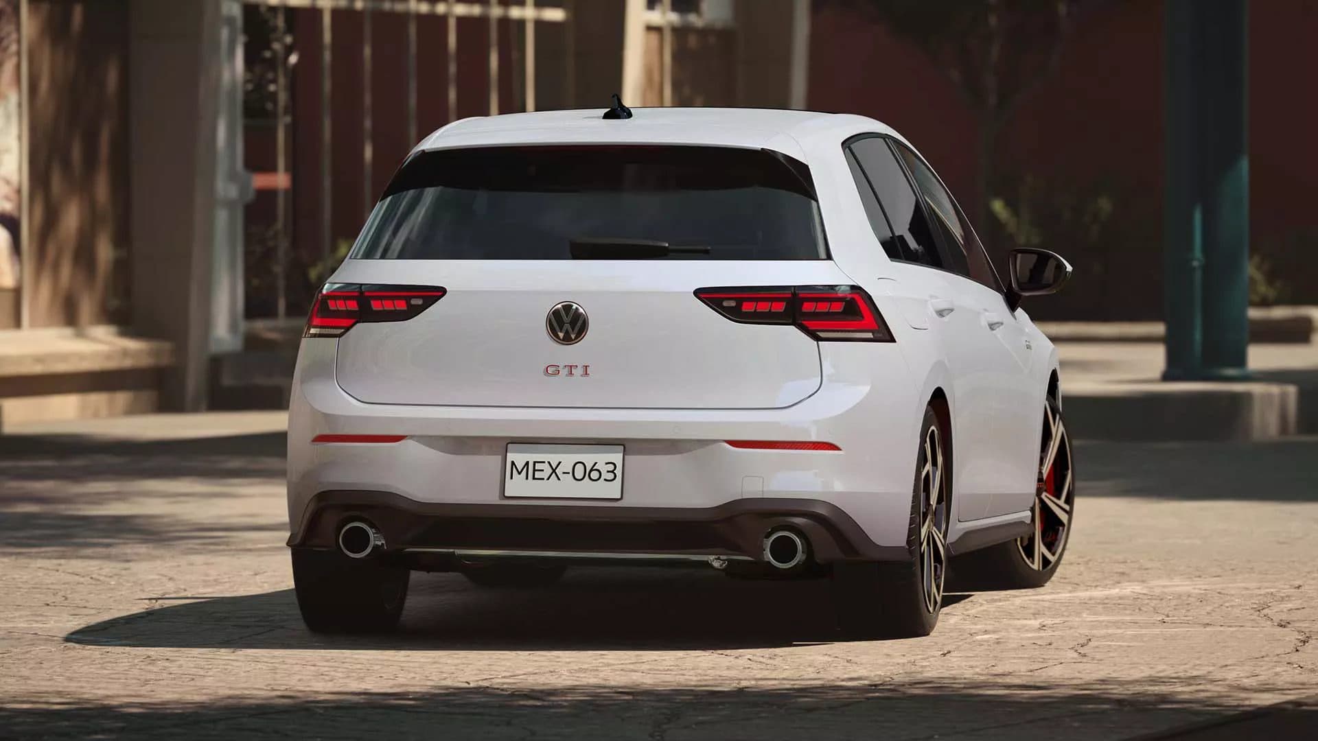 Volkswagen Golf GTI — vista 2